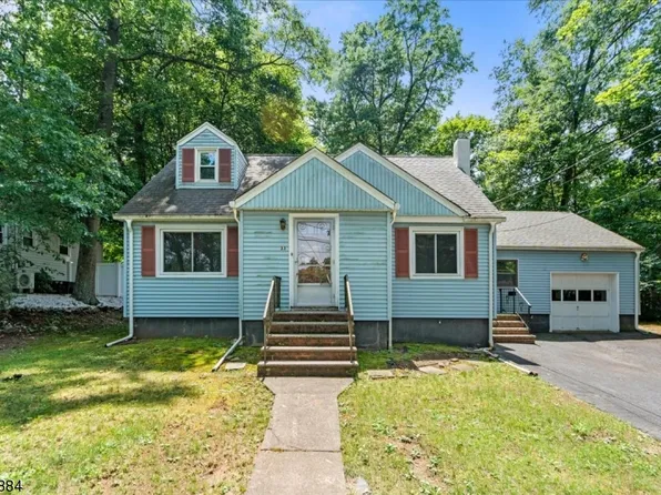 33 Mckinley Ave, Westwood Boro, NJ 07675