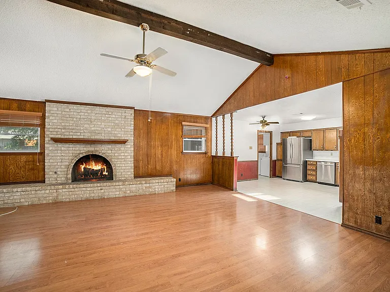1608 San Antone Ln — Photo 4