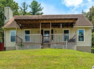 976 Woods Hollow Dr, Radcliff, KY 40160