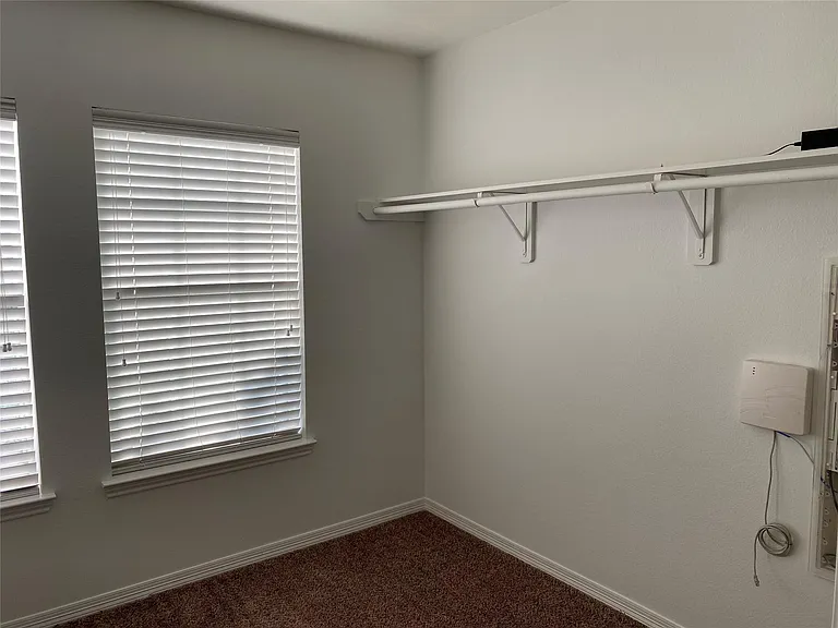 10930 Reston Point Dr — Photo 23
