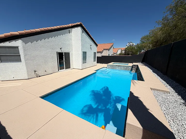 8221 Grassy Point Cir — Photo 24