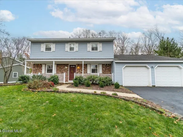 5 Silver Maple Drive, Clifton Park, NY 12065