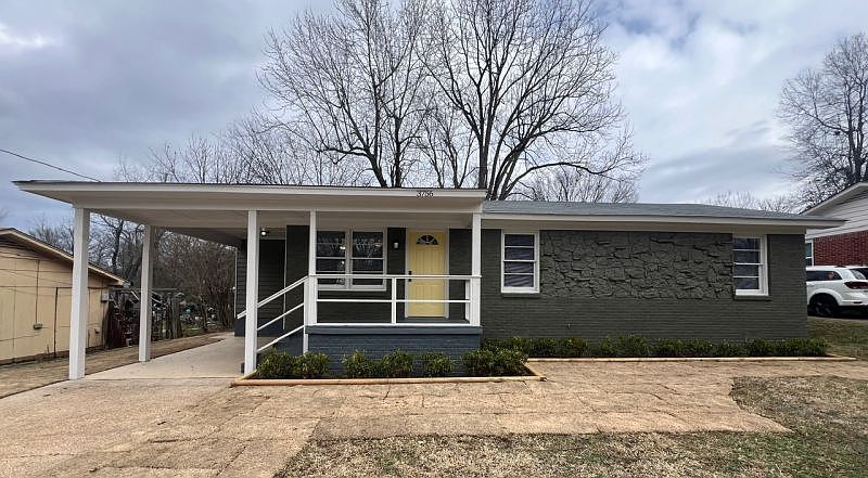 1st image of 3756 Alma Dr