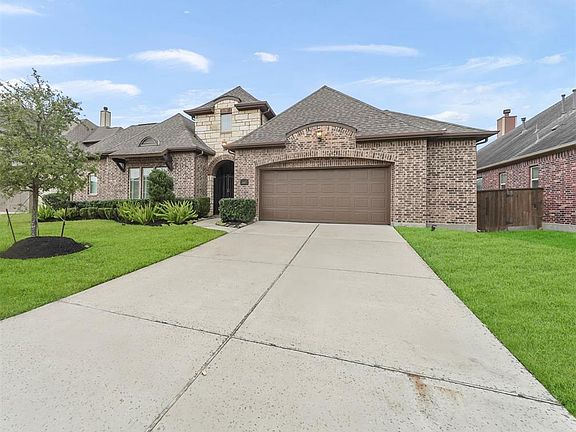 2nd image of 4107 Graham Heights Ln