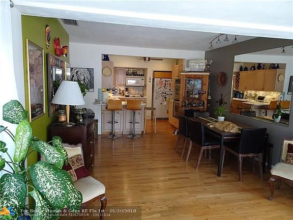 3rd image of 900 SE 13th St