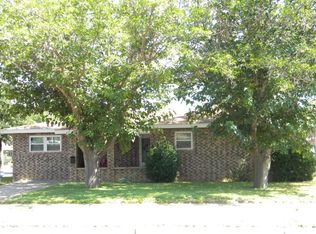 610 NW 11th St, Andrews, TX 79714