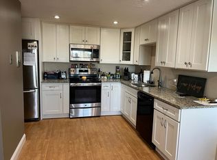 36 Bayview Ter APT 11, Danvers, MA 01923