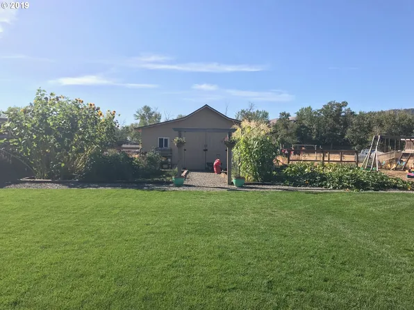 694 W Delta St, Union, OR 97883