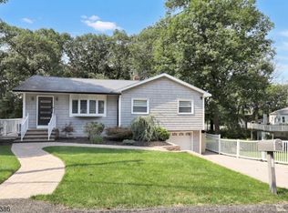 19 Lenape Rd, Ringwood, NJ 07456