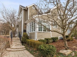 421 S Vine St, Hinsdale, IL 60521