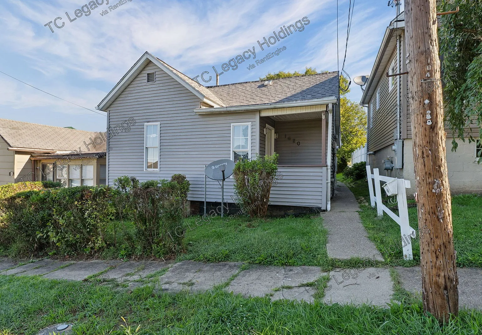 3 bed, 1.0 bath, 726 sqft, $1,150 — Photo 1