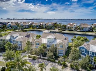 272 Sapphire Lake Dr UNIT 101, Bradenton, FL 34209
