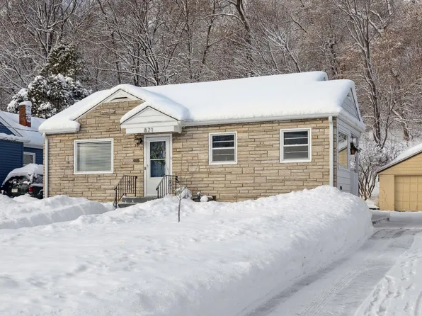 871 Lexington Pkwy S, Saint Paul, MN 55116