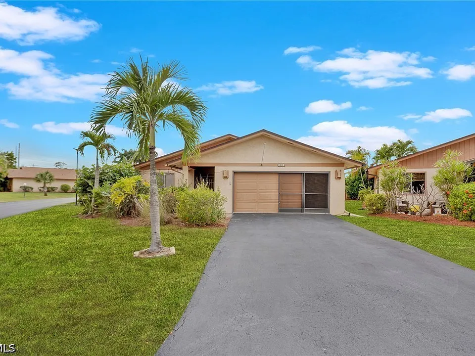6511 Royal Woods Dr
