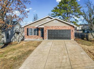 617 N 6th St, Festus, MO 63028