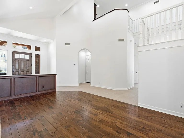 5571 Ocean Terrace Dr — Photo 14