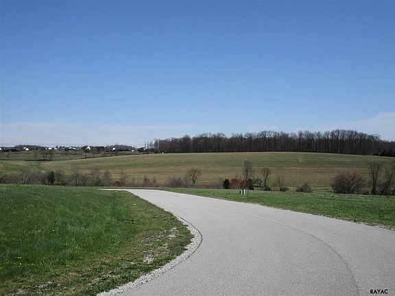 3rd image of 67 Darlyn Dr Lot 13