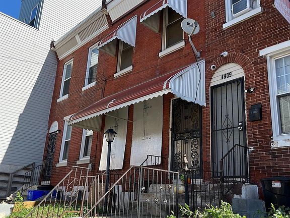 5th image of 1811 N Willington St