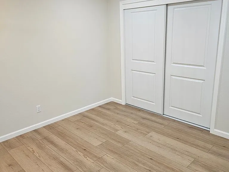2035 E Kern Ave — Photo 9