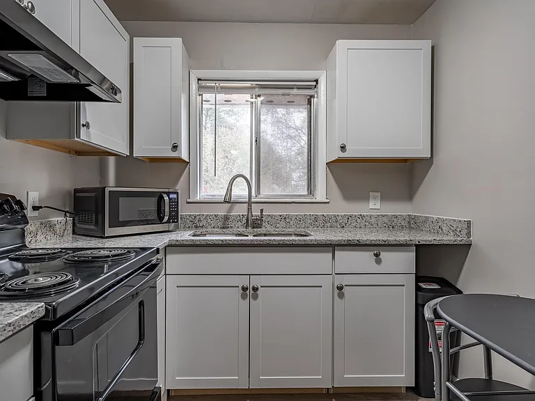 Conley Dr — Photo 6