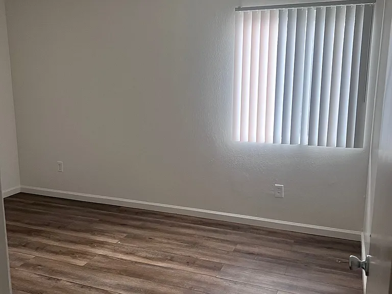 Westchester Place Apartments — Photo 29