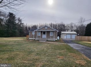 858 Powell Rd, Mount Holly, NJ 08060