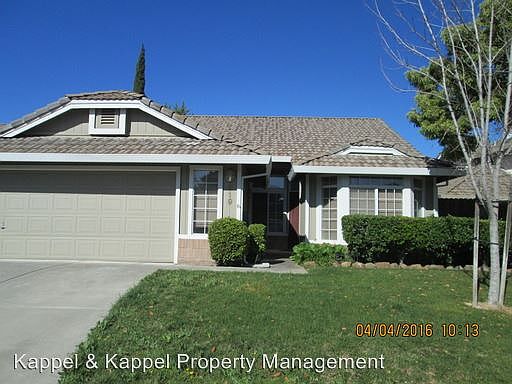 3rd image of 219 Sunridge Way
