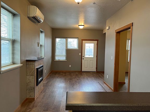 2nd image of 1335 Dakota St #11536304