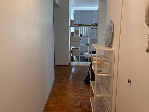 3rd image of 5863 Vine St #304