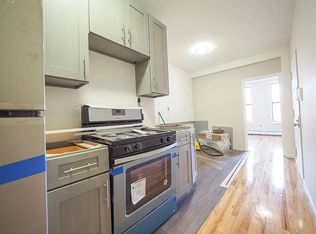 405 Park Pl #2R, Brooklyn, NY 11238
