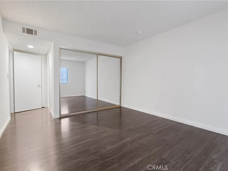 433 S Manhattan Pl #209 — Photo 11