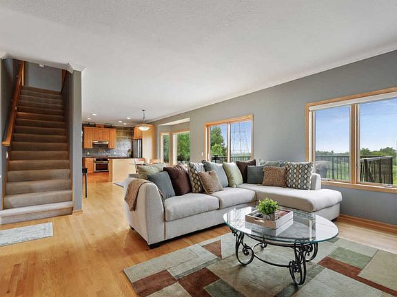 4th image of 3059 Carey Heights Dr N