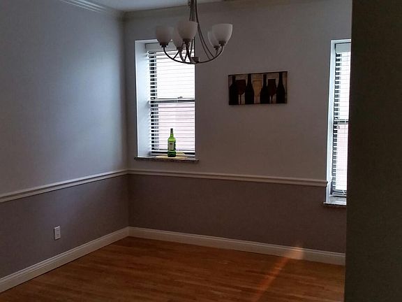 2nd image of 5576 Waterman Blvd APT 1N