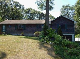 16 Awixa Pl, Selden, NY 11784