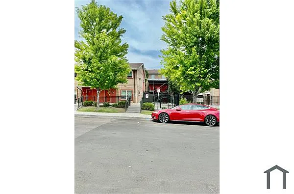 Building Photo - 3185 W Nevada Pl