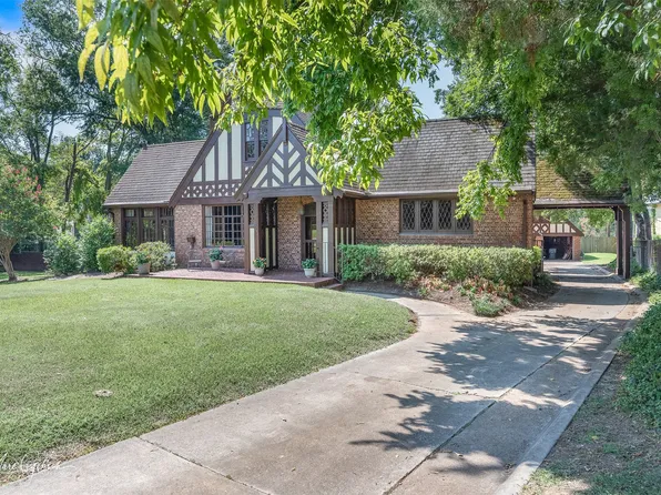 825 Ockley Dr, Shreveport, LA 71106