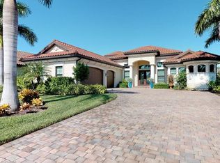 3325 Runaway Ln, Naples, FL 34114