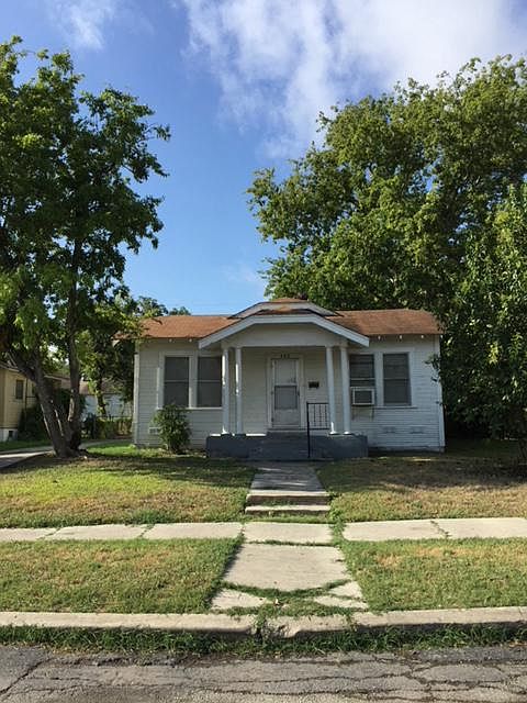 1st image of 642 Bailey Ave