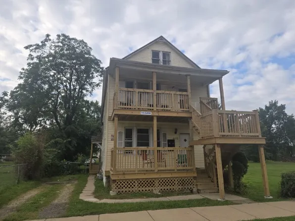 615 Frances St, Phoenix, IL 60426