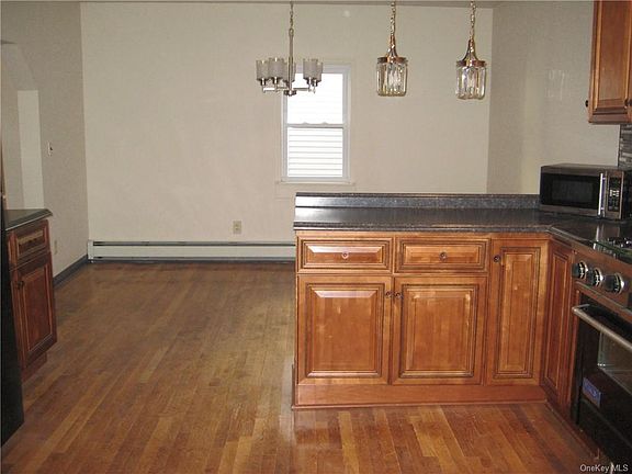 4th image of 53 Mulberry St