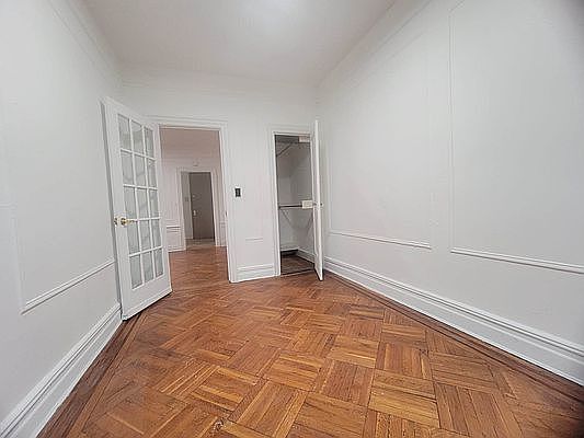 5th image of 223 Malcolm X Blvd #1
