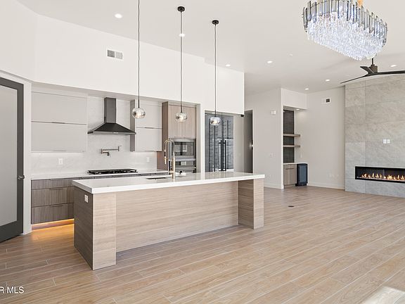 3rd image of 7300 Cimarron Rim Dr