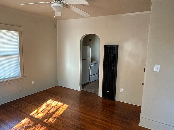 2nd image of 214 E 7th Ave APT 3
