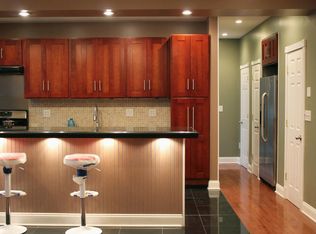 7030 68th Pl, Ridgewood, NY 11385