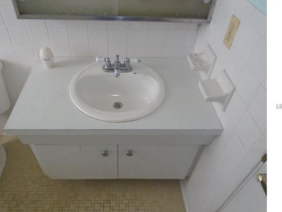 3rd image of 8714 Thornwood Ln