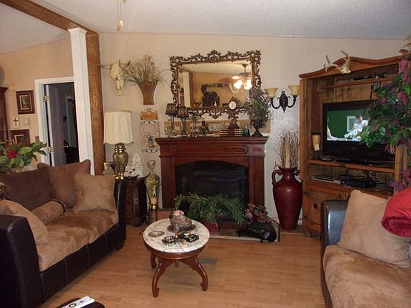 4th image of 307 River Park Dr