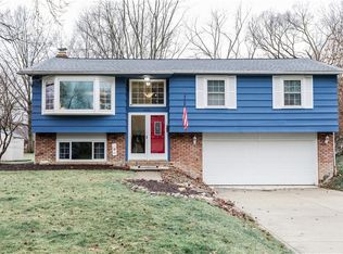 4154 Dryden Dr, North Olmsted, OH