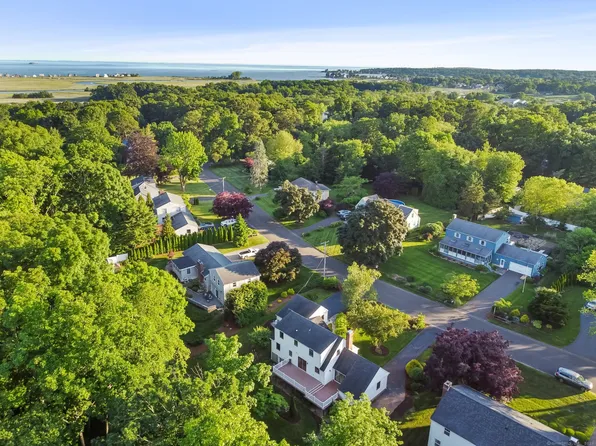 28 Horseshoe Road, Guilford, CT 06437