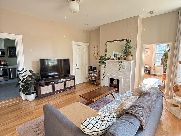 2nd image of 303 Biddle Ave Floor 1