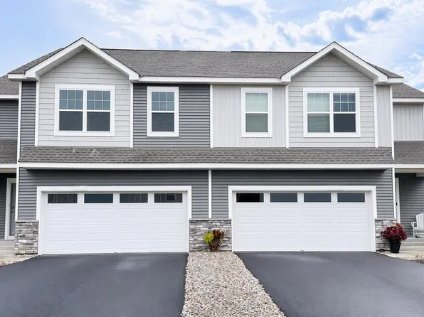 2084 Clearwater Ter, Shakopee, MN 55379